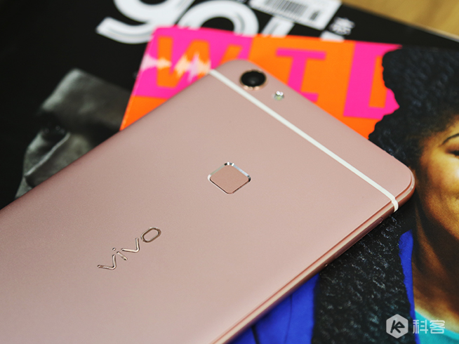 聽歌掃街都可以有 vivo X6 Plus體驗評測