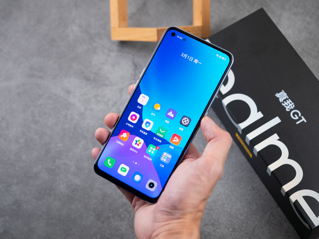 realme GT上手：2799元起性價比完勝Redmi K40 Pro