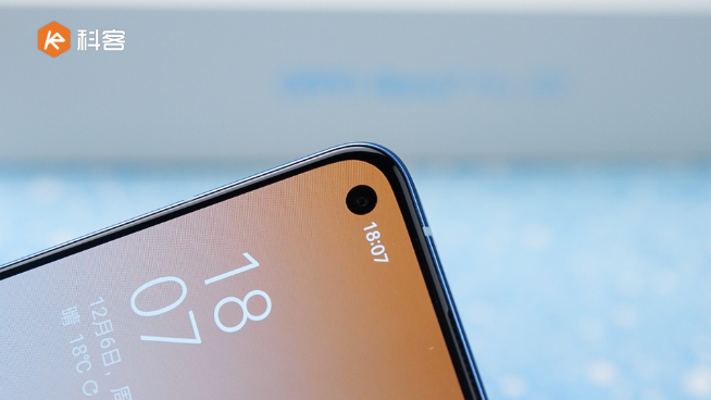 OPPO Reno7 Pro上手體驗(yàn)：前后拍攝都了得！爆款秘訣全靠設(shè)計(jì)？